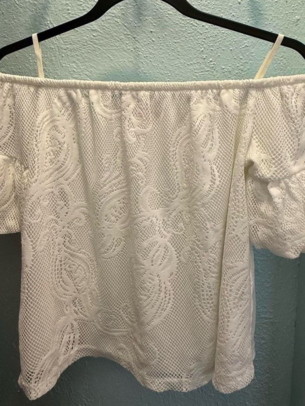 Lilly Pulitzer Off-Shoulder White Lace Top
